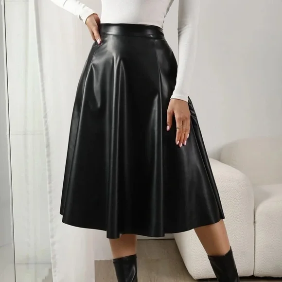 Classic Vegan Leather Pocket Midi Skirt - Picture 2 of 9